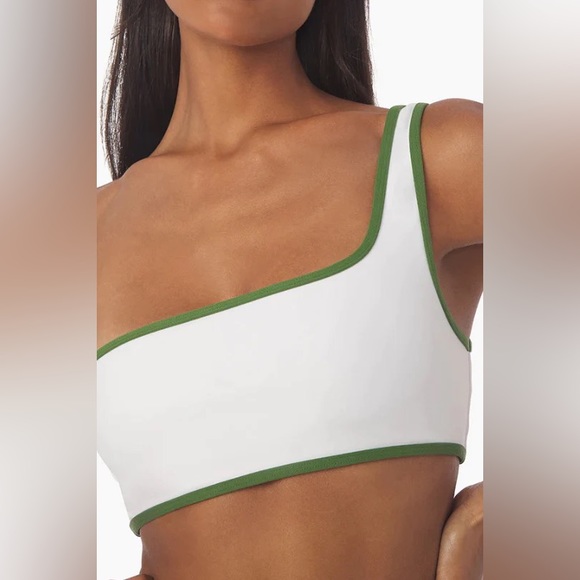 nwt WeWoreWhat Tennis Contrast One Shoulder Bra Top Optic White Court Green Med - Picture 6 of 10